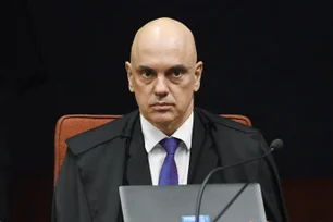 Imagem referente à matéria: Moraes acionou TSE fora do rito, diz jornal; Ministro diz que pedidos foram “regulares”