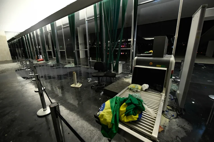 PF: um dos focos da investigação da PF é descobrir os organizadores e financiadores dos atos terroristas (Jefferson Rudy/Agência Senado/Flickr)