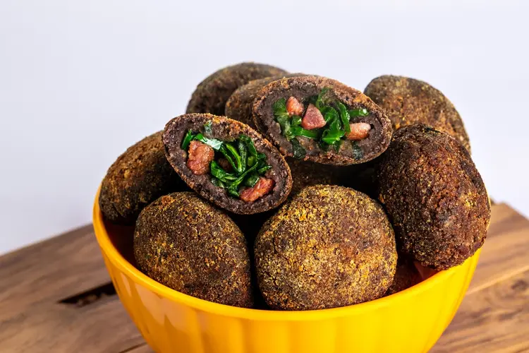 Bolinho de Feijoada de Kátia Barbosa é tido como patrimônio imaterial do Rio de Janeiro (Aconchego Carioca/Divulgação)