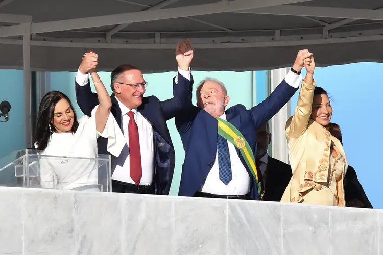 Presidente Lula e Primeira dama Janja, Geraldo Alckmin e Lu Alckmin no Parlatório. (TON MOLINA/FOTOARENA/FOTOARENA/ESTADÃO CONTEÚDO/Reprodução)