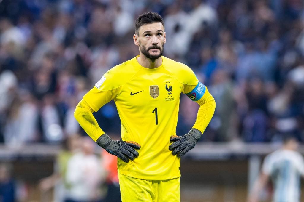 Goleiro com mais jogos em Copas do Mundo, Hugo Lloris anuncia aposentadoria da seleção francesa