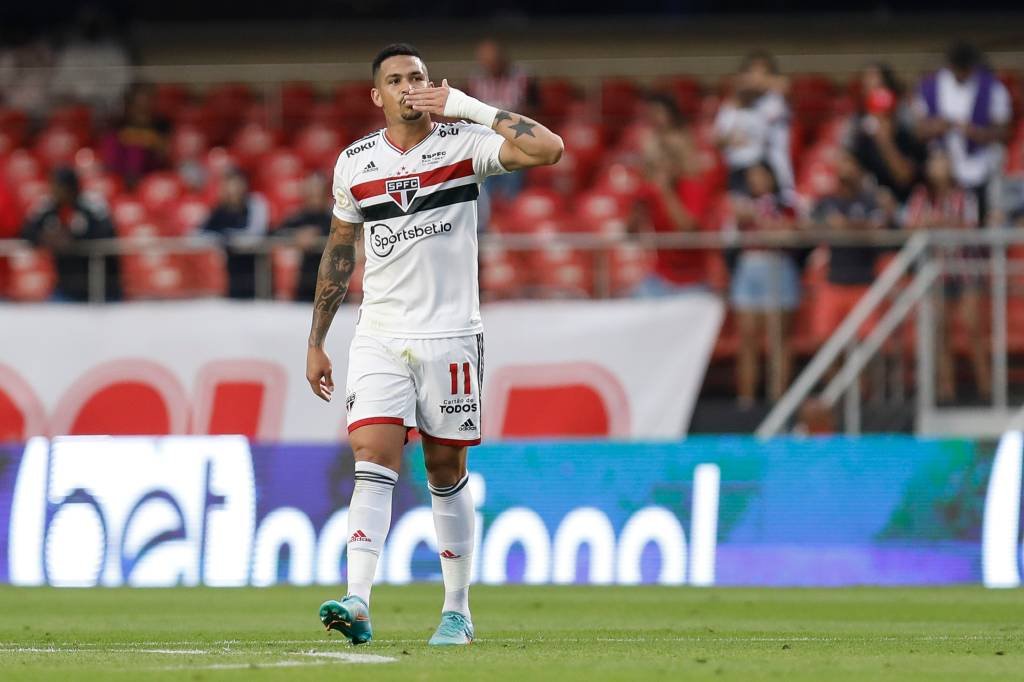 Após derrota para o Corinthians no clássico da semana passada, o São Paulo busca se reabilitar no campeonato (Ricardo Moreira/Getty Images)