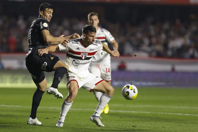 Corinthians x SP: jogo pode mudar o momento dos times (Ricardo Moreira/Getty Images)