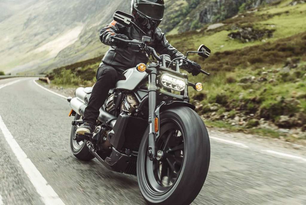 Harley-Davidson terá nova moto esportiva (e revolucionária) no