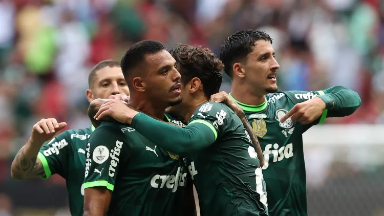 Palmeiras: embalado pelo título da Supercopa do Brasil diante do Flamengo, o Palmeiras entra em campo buscando retomar a liderança do grupo (Cesar Greco / Palmeiras/Reprodução)