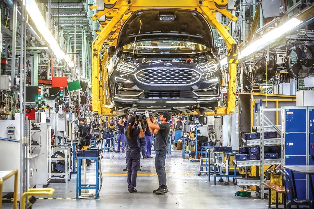 Fábrica da Ford nos EUA: concorrentes 
da Tesla apostam alto em carros elétricos (Rober Solsona/Getty Images)