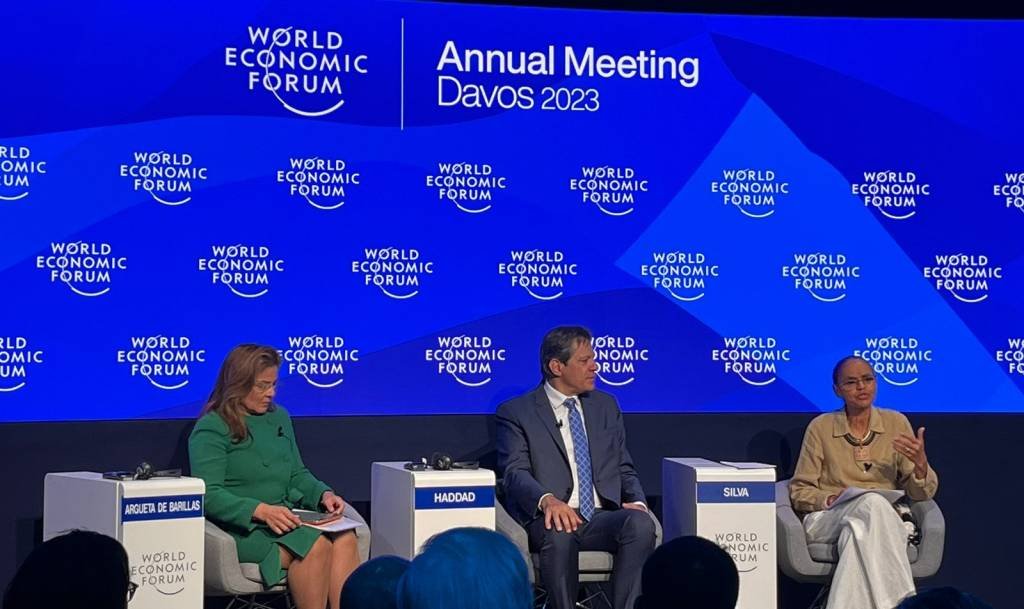 Em Davos, economistas melhoram projeções e veem América Latina com crescimento moderado em 2024