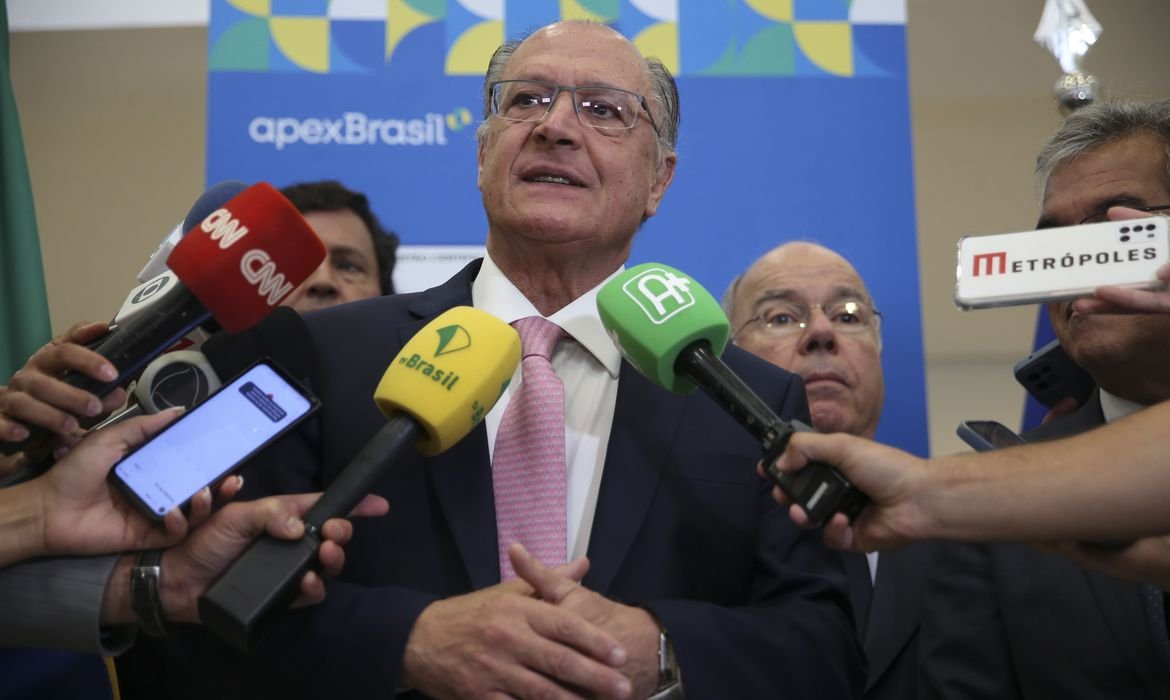 Alckmin Diz Que Democracia Sai Fortalecida Após Atos Antidemocráticos ...