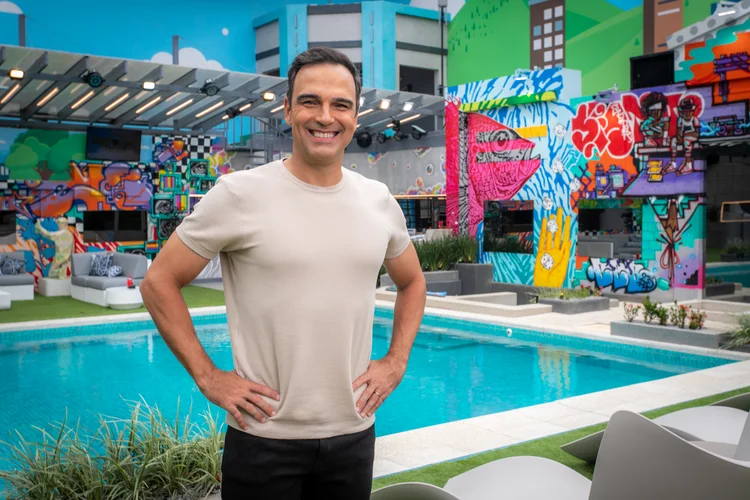 Tadeu Schmidt: veja que horas é o terceiro Paredão do BBB 23 (Globo/Paulo Belote/Reprodução)