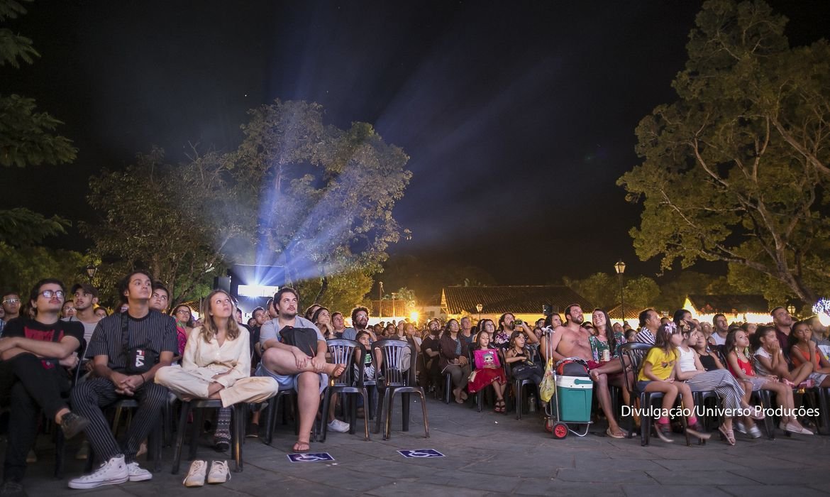 Mostra de Tiradentes debate cinema em novas bases