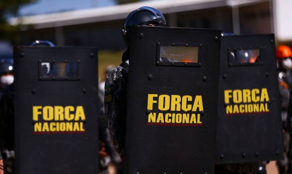 Garimpeiros: polícia Militar montou barreiras em estradas no interior de Roraima para recolher armas e carregamentos de cassiterita (Marcelo Camargo/Agência Brasil)