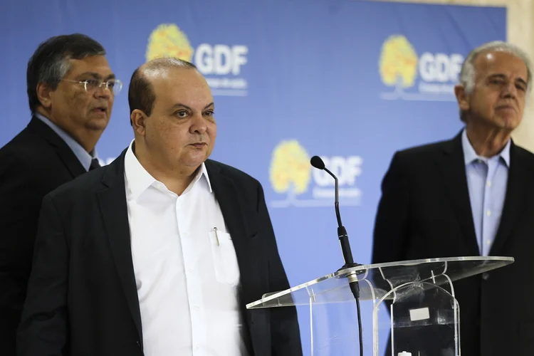 Ibaneis: O advogado dele, Alberto Zacharias Toron, confirmou que Ibaneis apresentou aos policiais trocas de e-mails e mensagens que o eximiriam de culpa (José Cruz//Agência Brasil)