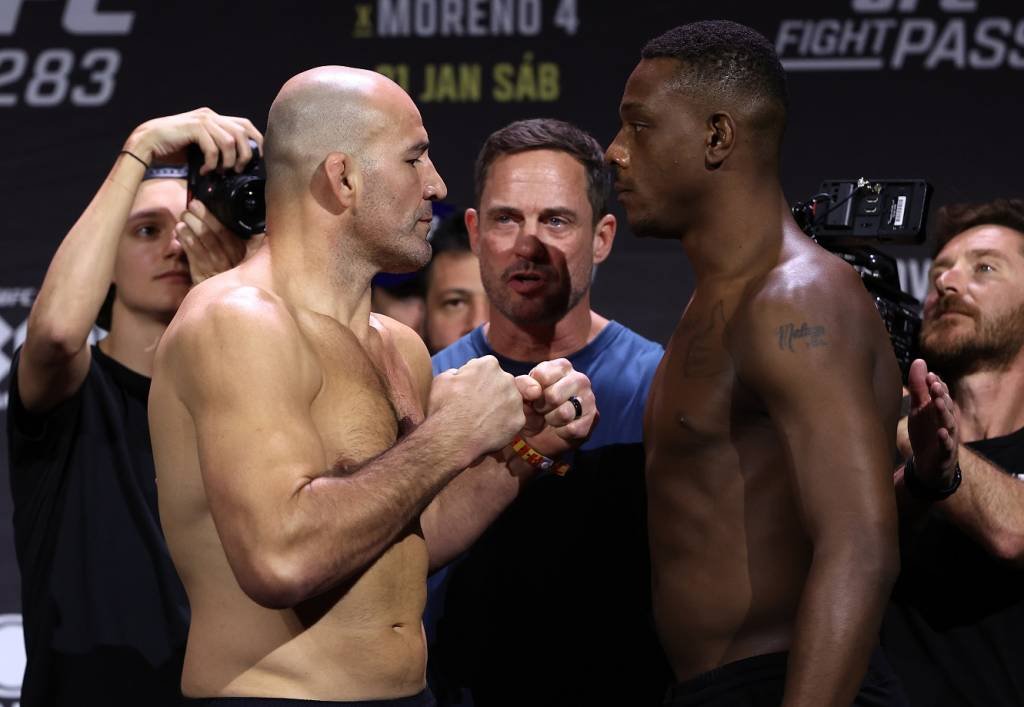 Onde assistir ao vivo e qual horário do UFC 283 Rio; Glover Teixeira e Deiveson disputam cinturão