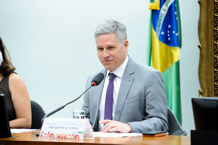 Sobre o Incra, responsável pelas políticas de distribuição e titulação de terras, Teixeira disse que o "Incra é o sonho do povo do campo" (Billy Boss/Câmara dos Deputados/Agência Câmara)