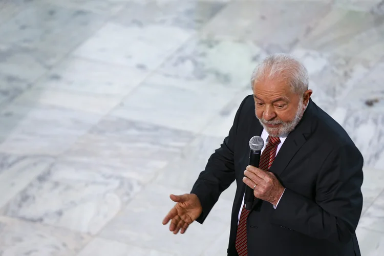 O presidente Luiz Inácio Lula da Silva participa de encontro com dirigentes de centrais sindicais, no Palácio do Planalto. (Marcelo Camargo/Agência Brasil)