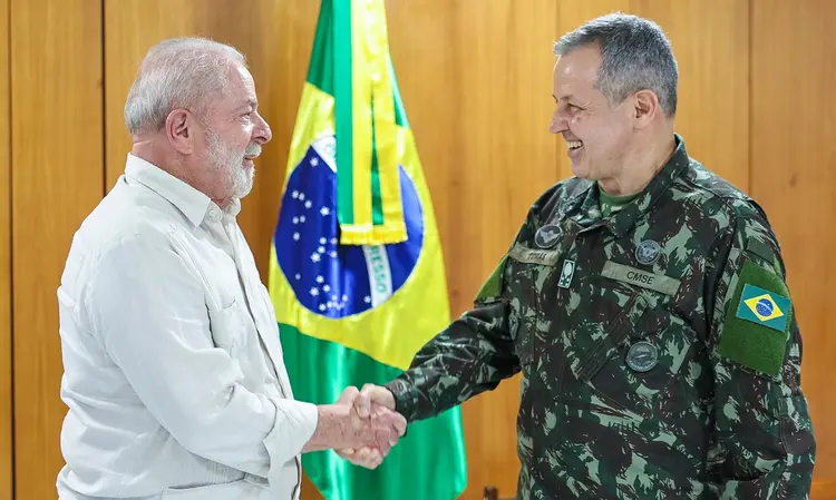 Lula e Tomás Miguel Ribeiro Paiva (Ricardo Stuckert/PR/Flickr)