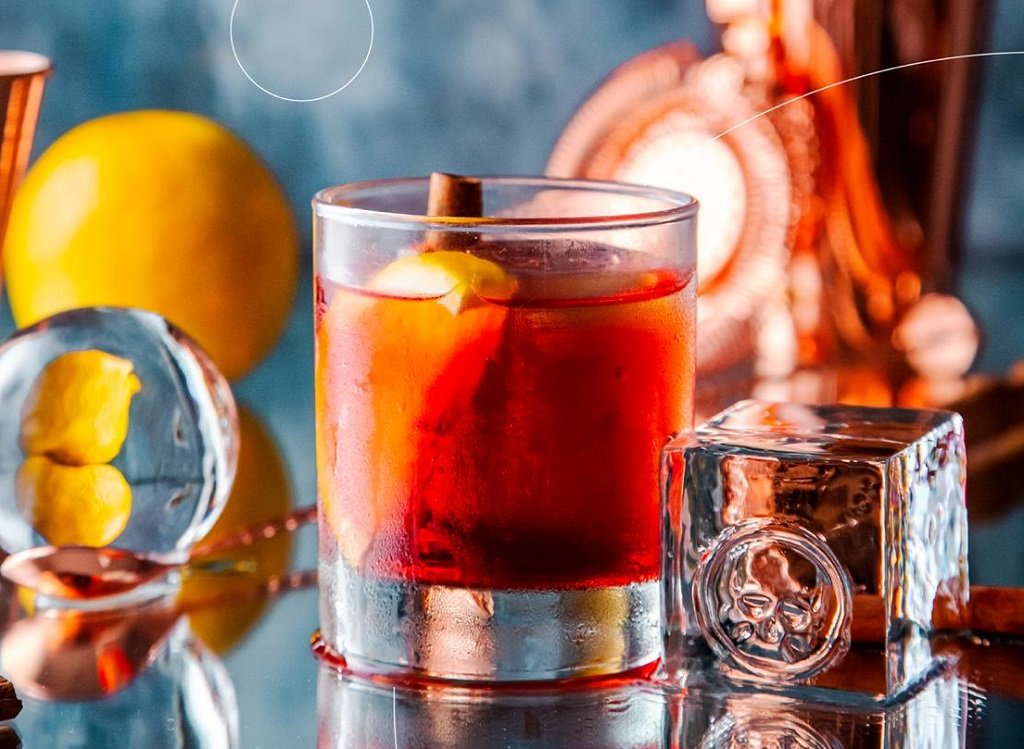 Negroni: saiba onde encontrar e como preparar – além de uma receita alternativa