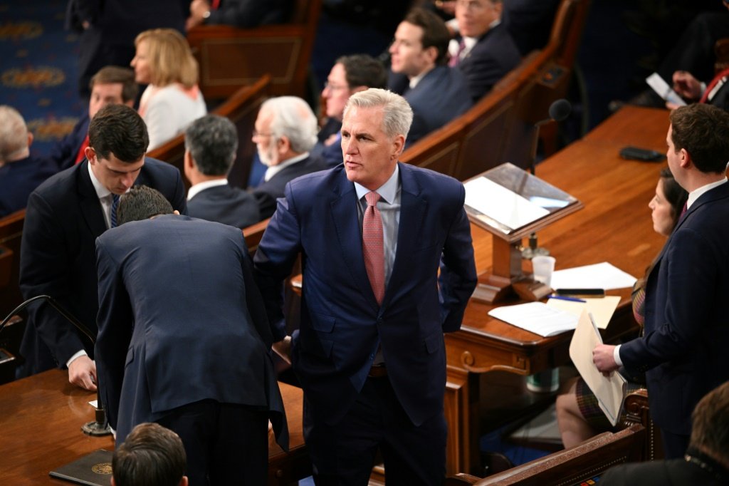 Republicano Kevin McCarthy, favorito para substituir a democrata Nancy Pelosi (AFP/Reprodução)
