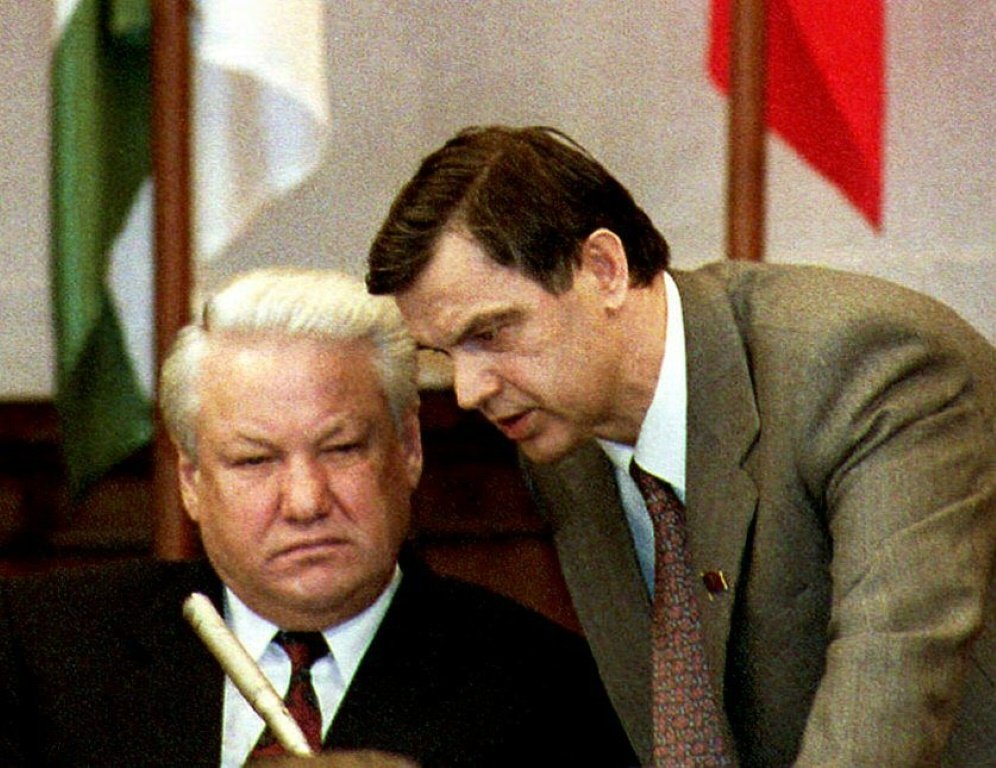 Morre Ruslan Khasbulatov, último presidente do Soviete Supremo da Rússia