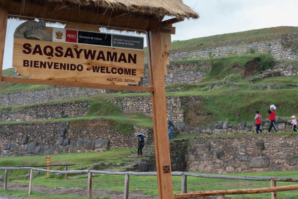 Sem turistas, Machu Picchu está em "queda livre" após protestos no Peru