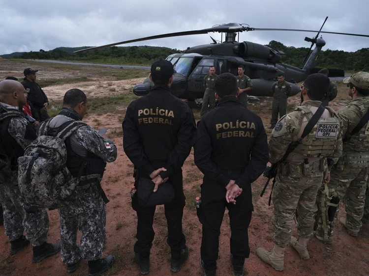 PF: Nesta terça, a PF desencadeou uma nova fase da Operação Avis Aurea em Roraima, contra a retirada de ouro da Terra Indígena Yanomami (Fernando Frazão/Agência Brasil)