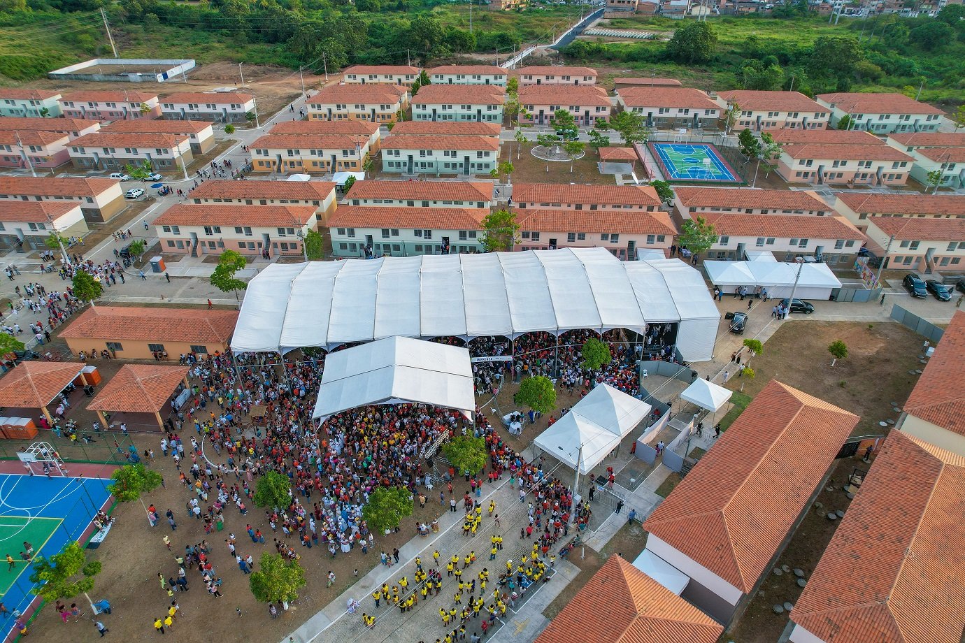 Comissão mista debate financiamento e desafios do Minha Casa, Minha Vida