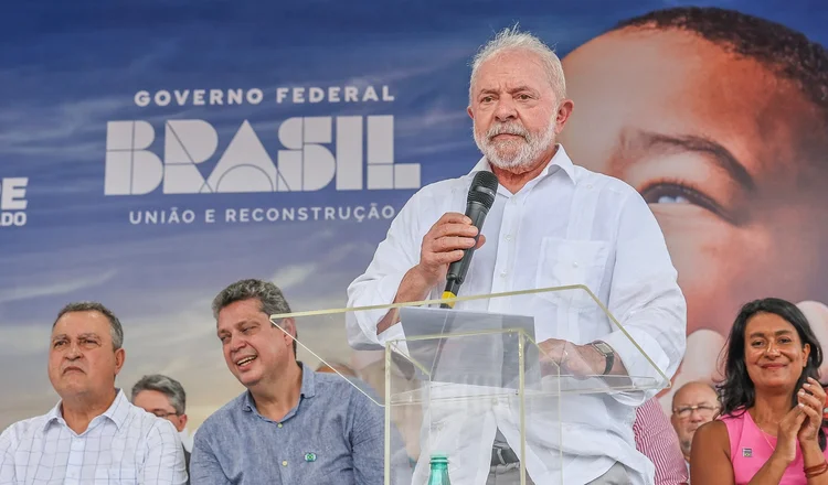15.02.2023 - Cerimônia alusiva à visita à frente de trabalho para duplicação da BR-101/SE e anúncio de retomada. Praça Barão de Maruim, Maruim - SE. Foto: Ricardo Stuckert/PR (Ricardo Stuckert/PR/Flickr)
