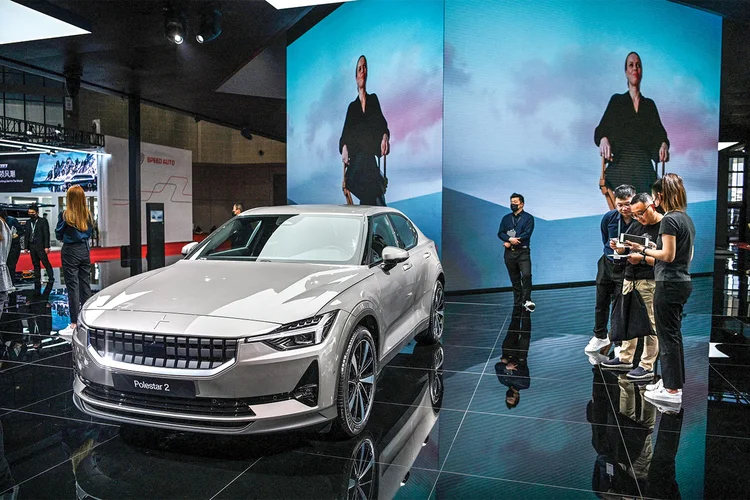 Polestar 2, veículo elétrico da chinesa Geely Holding: dominância asiática. (HECTOR RETAMAL/AFP/Getty Images)