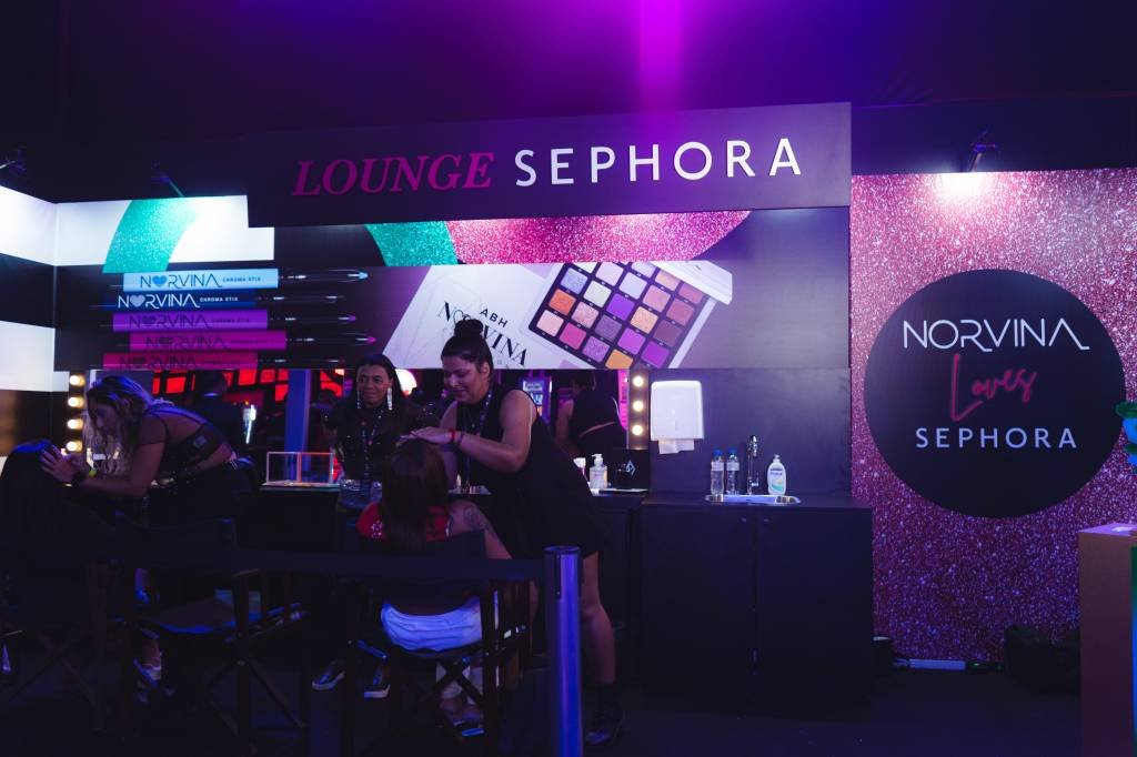 Lounge da Sephora no Carnaval RJ: presença em eventos para ampliar conhecimento da marca (Sephora/Divulgação)