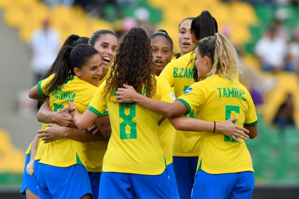 CBF oficializa candidatura do Brasil para sediar Copa feminina de 2027