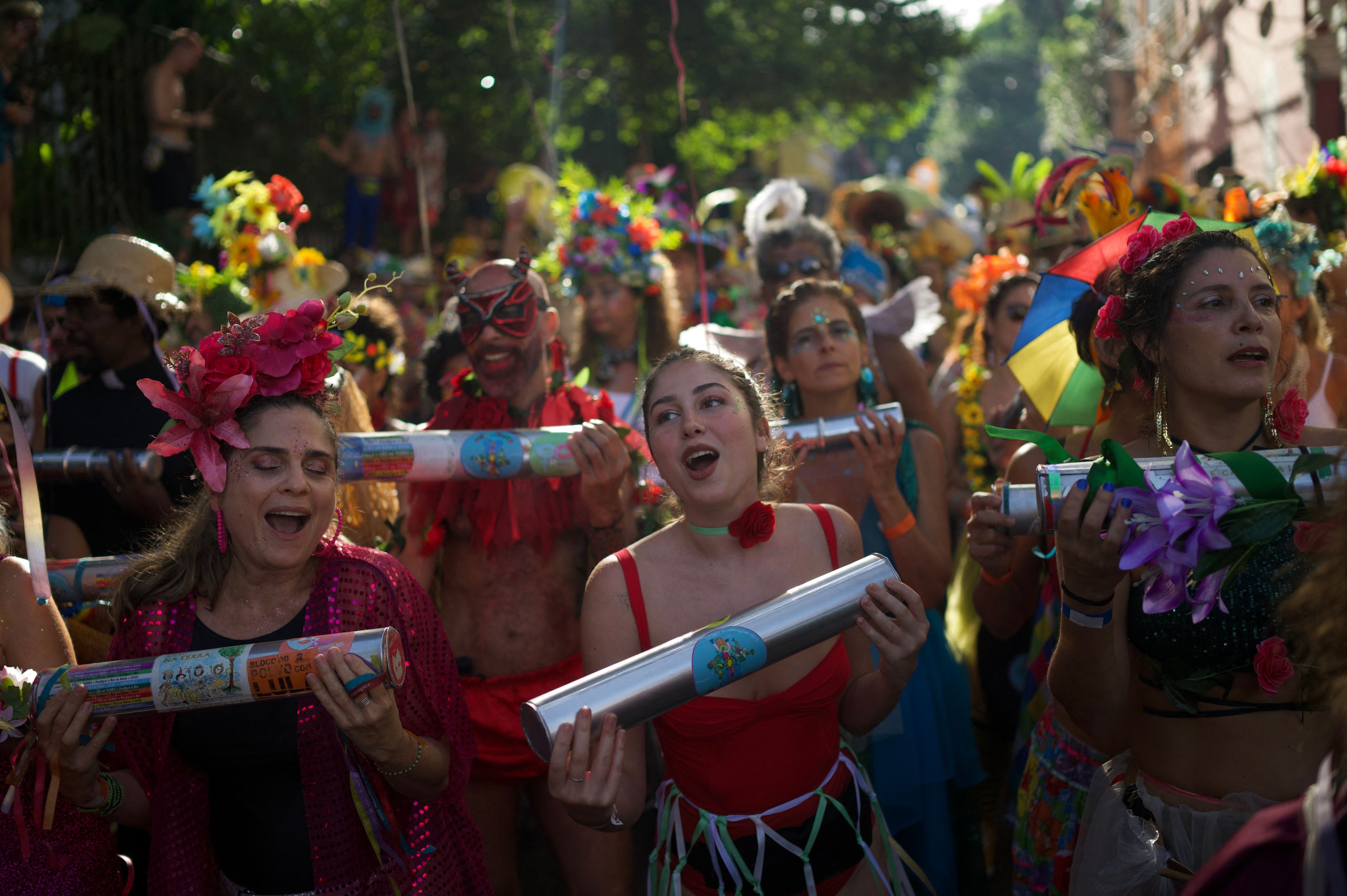 Wi-Fi falso e golpe do Pix: as fraudes mais comuns aplicadas durante o carnaval; veja como evitar