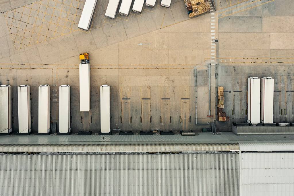 lança o seu serviço de entregas, o  Logistics, no