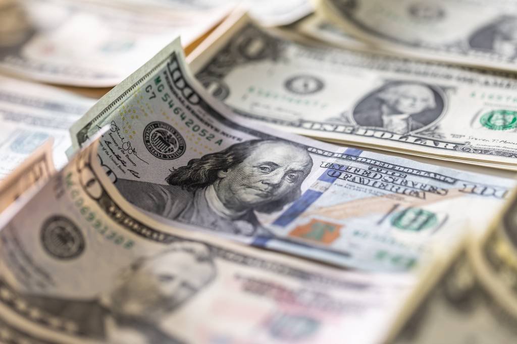 Dólar: moeda registrou quedas significativas nas últimas semanas (Stock/Getty Images)