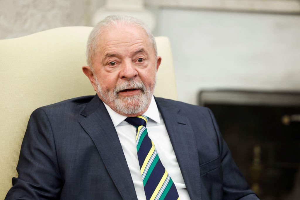 Lula divulga nova foto oficial como presidente da República