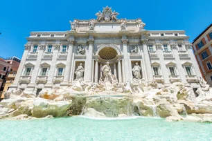 Imagem referente à matéria: Fontana di Trevi, em Roma, ganhará passarela temporária para regular número de turistas