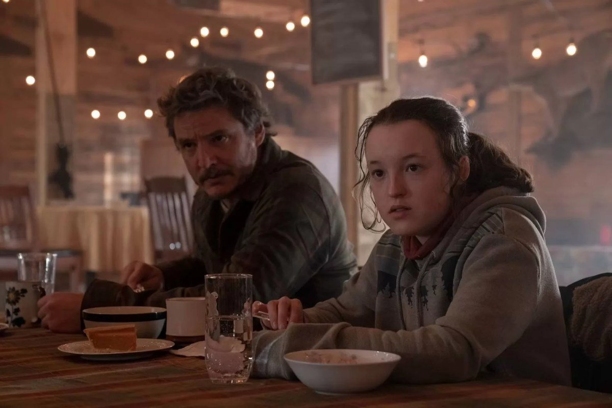 Joel e Sarah em The Last of Us HBO, Pedro Pascal e Nico Parker aparecem  juntos em vídeo
