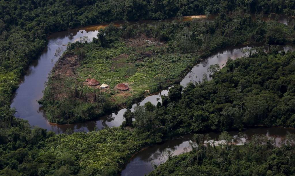 Governo suspende concessão de nova autorização em território Yanomami