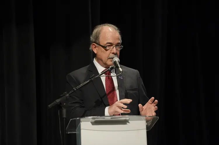 O presidente do Banco Nacional de Desenvolvimento Econômico e Social (BNDES), Aloizio Mercadante durante discurso de sua posse, no Rio de Janeiro (Tomaz Silva/Agência Brasil)