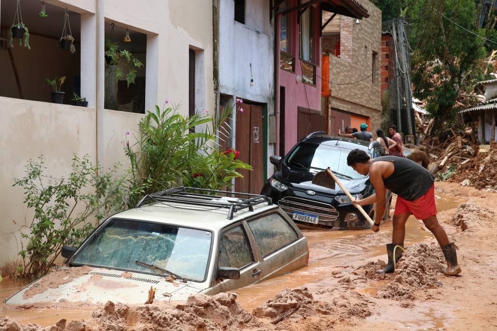 Chuva forte atingiu o litoral de SP deixando dezenas de mortos (Rovena Rosa/Agência Brasil)