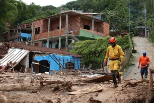 Imagem referente à matéria: Três pessoas morrem soterradas em Taubaté, no interior de São Paulo