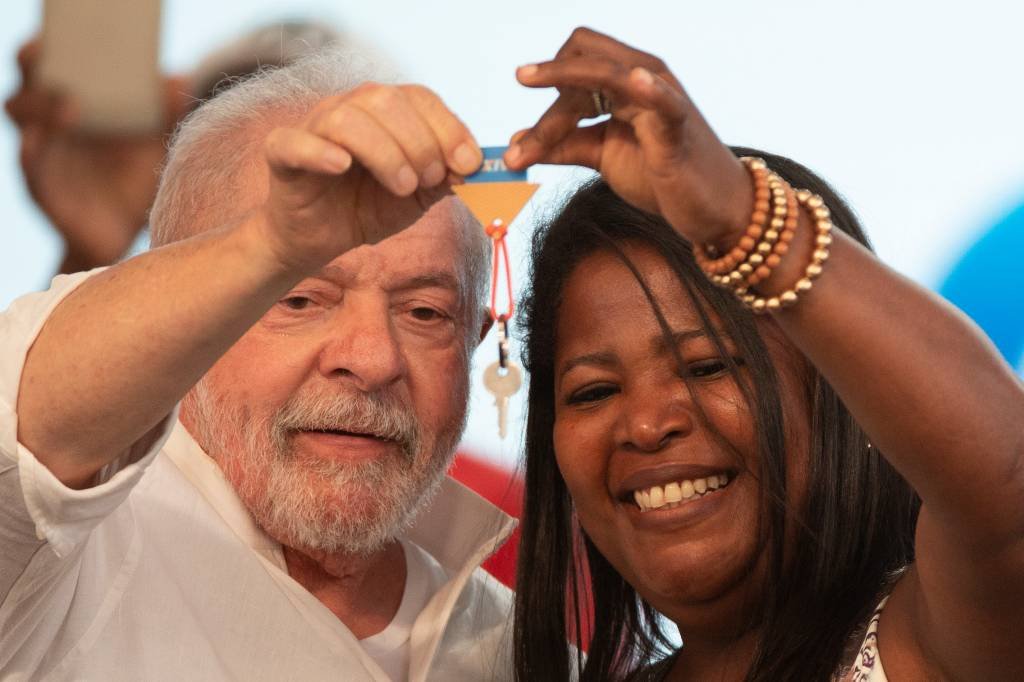 Lula defende criação de programa habitacional para famílias de renda média baixa