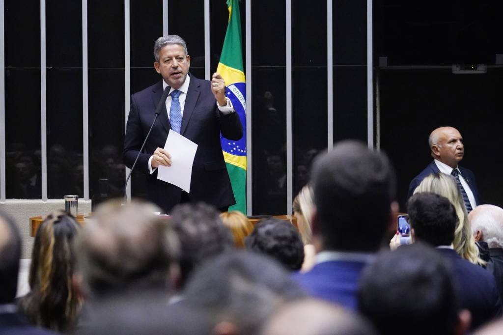 Arthur Lira: Sistema democrático de direito "passou por uma de suas mais duras provas" (Pablo Valadares/Agência Câmara)
