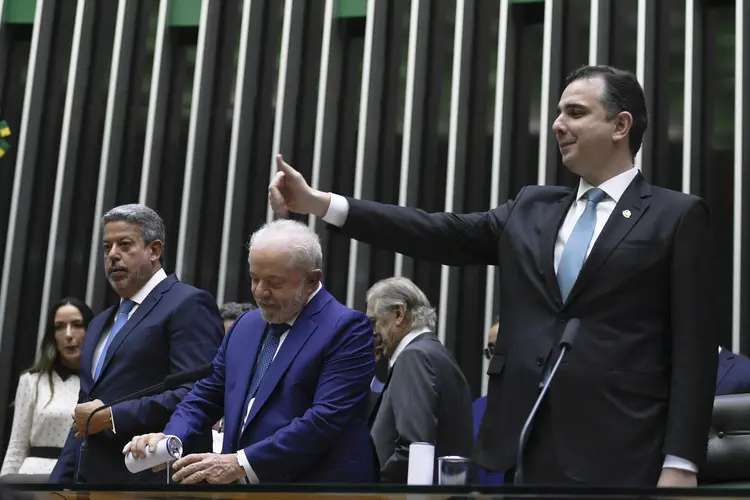 Plenário da Câmara dos Deputados durante sessão solene do Congresso Nacional destinada a dar posse ao presidente e ao vice-presidente da República (Edilson Rodrigues/Agência Senado)