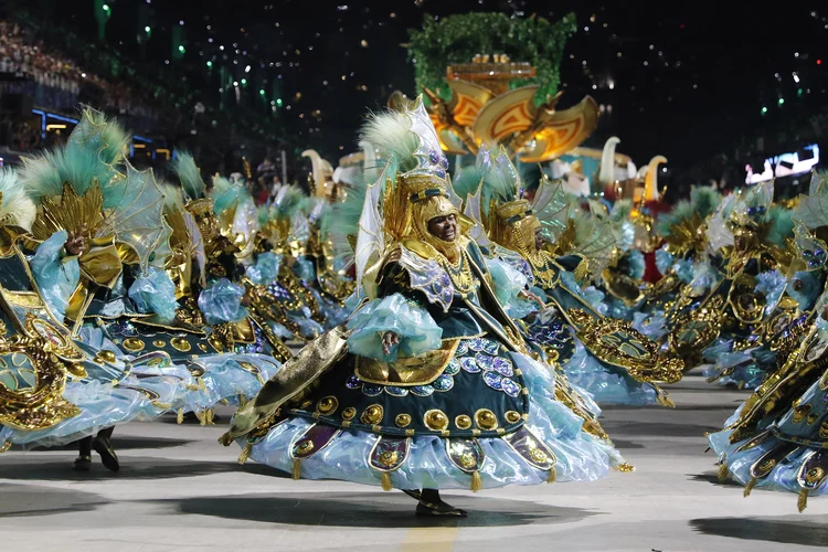 Rio de Janeiro (RJ), 19/02/2023 - A escola de samba Império Serrano desfila em homenagem ao sambista Arlindo Cruz no Sambódromo da Marquês de Sapucaí. Foto: Fernando Frazão/Agência Brasil (Fernando Frazão/Agência Brasil)