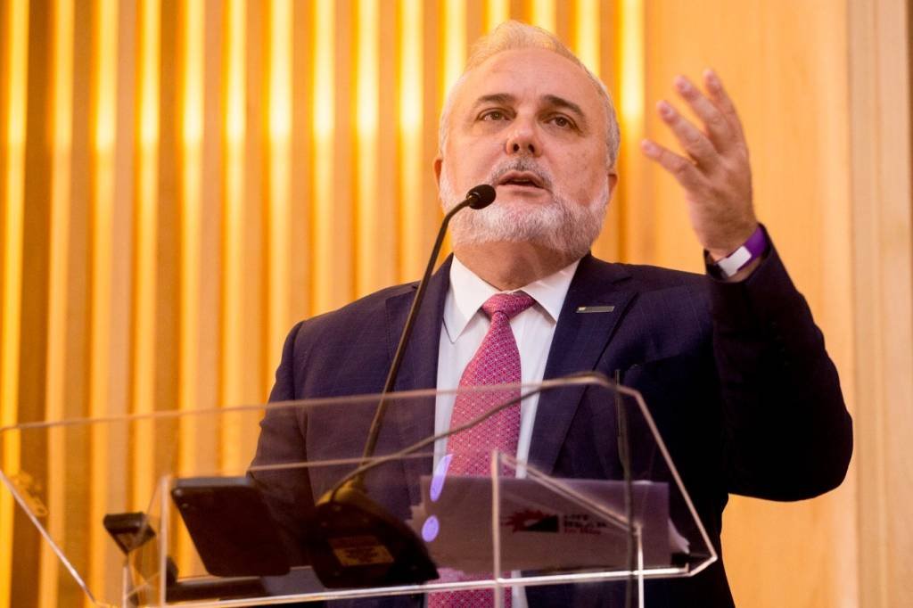 Prates afirma que não há crise na Petrobras e que tem boa relação com Lula e Silveira