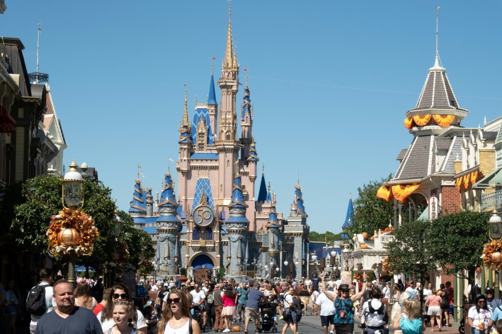 Disney: A iniciativa contra a Disney se insere na batalha cultural travada nos últimos meses por DeSantis (AFP/AFP Photo)