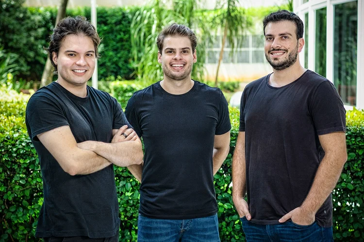 João Beraldo, Giulio Ferraro e Lucas Kertzman, fundadores da Jungle: o apoio na expansão de jogos online criados por pequenos publishers virou negócio (Divulgação/Divulgação)