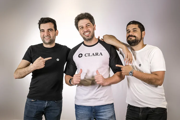 Gerry Giacomán Colyer, Layon Costa e Diego García Escobedo, sócios da fintech Clara (Caco Parise/Divulgação)