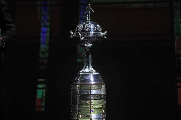 Libertadores: A classificação para a semifinal vale 2,3 milhões de dólares (cerca de R$ 12 milhões) para cada time (NATHALIA AGUILAR/Getty Images)