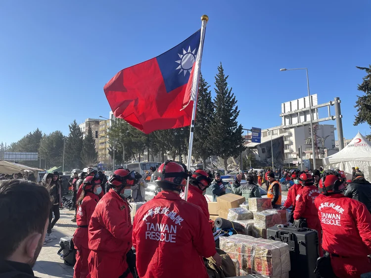 Bandeira do Taiwan: manobras militares devem persistir até segunda-feira (Anadolu Agency/AFP Photo)